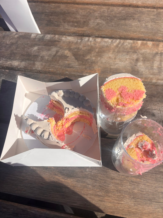 Gender Reveal Mini Cake